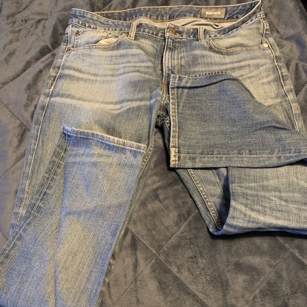 Bonobos Straight Leg 34x32 medium wash jeans